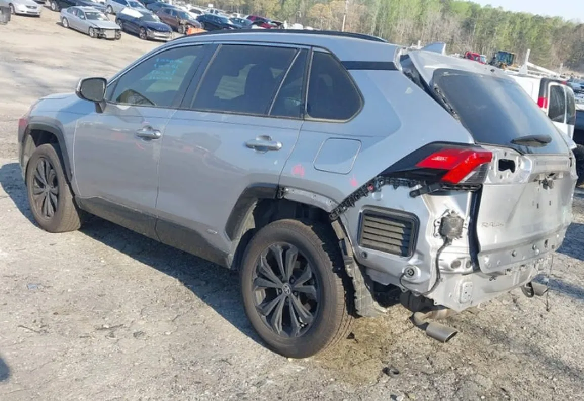 TOYOTA RAV4 SE 2022