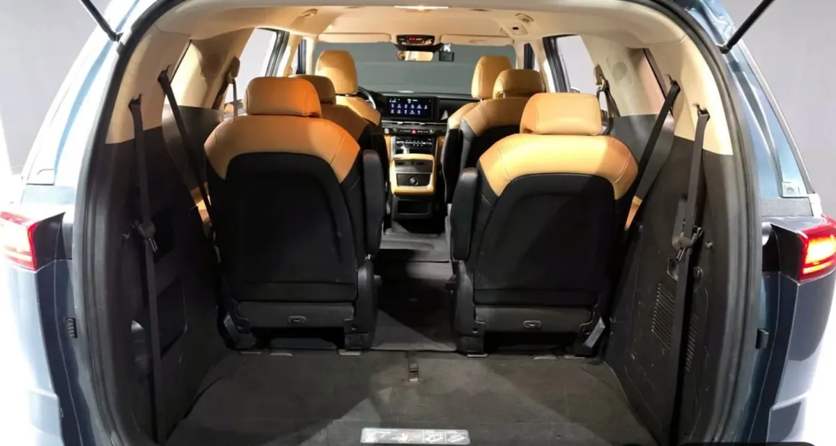 KIA CARNIVAL PRESTIGE 2022