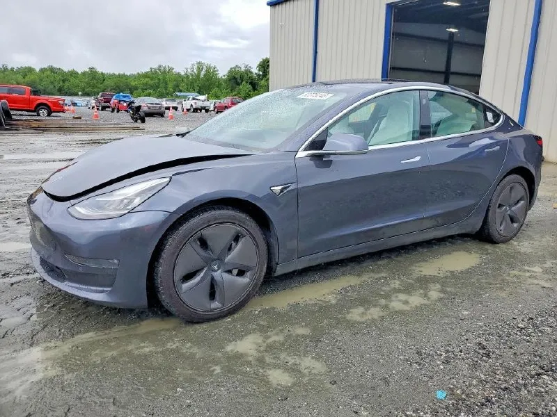 TESLA MODEL 3 2019