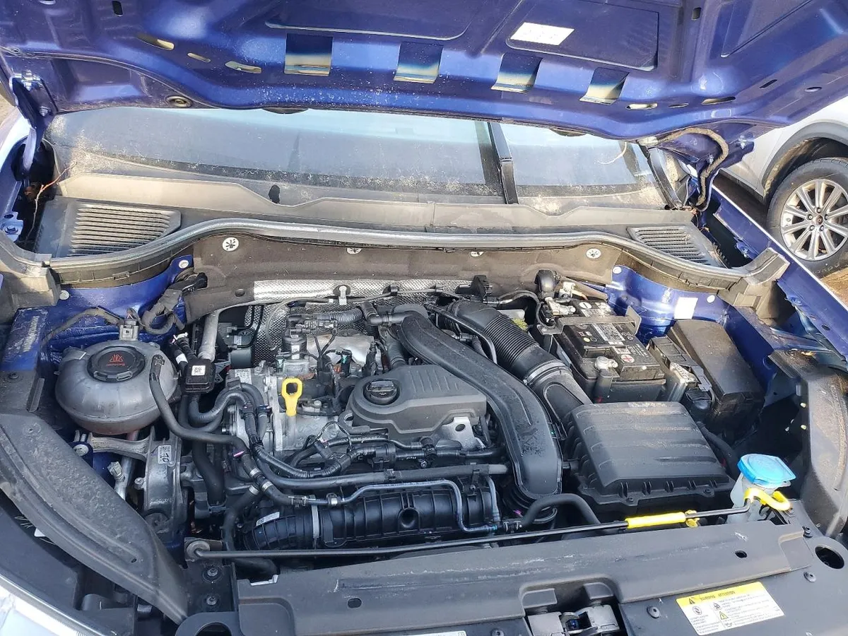 VOLKSWAGEN TAOS SE 2023