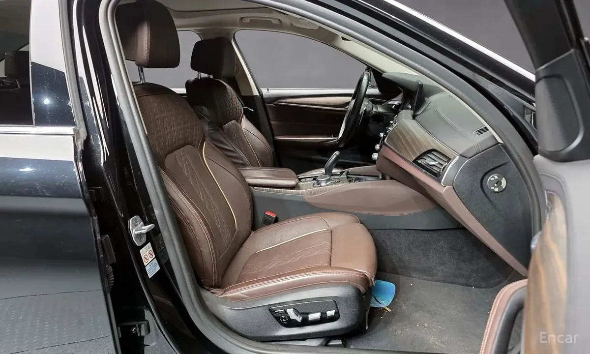 BMW 530I XDRIVE LUXURY PLUS 2019