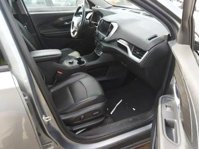 GMC TERRAIN SLT 2023