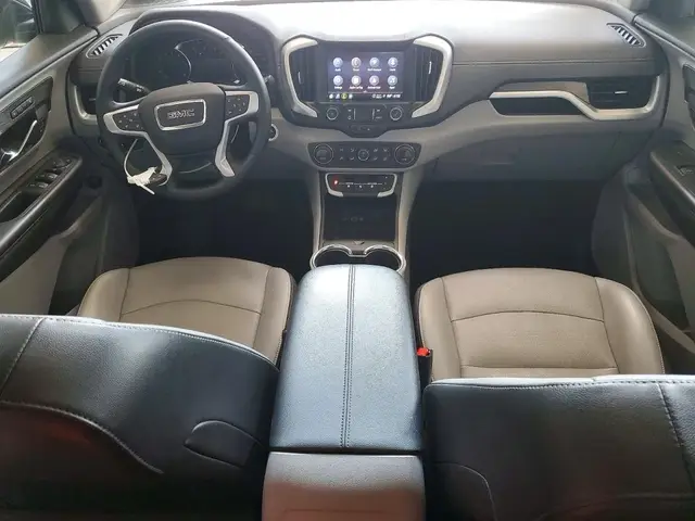 GMC TERRAIN SLT 2023