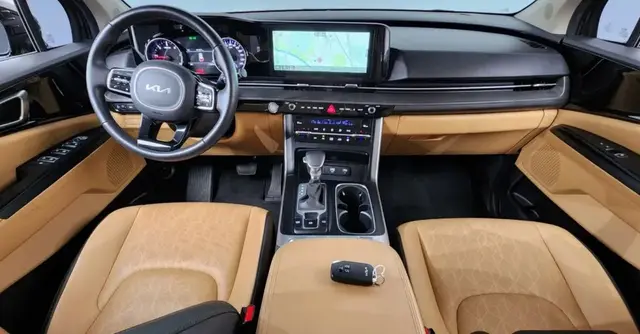KIA CARNIVAL PRESTIGE 2023