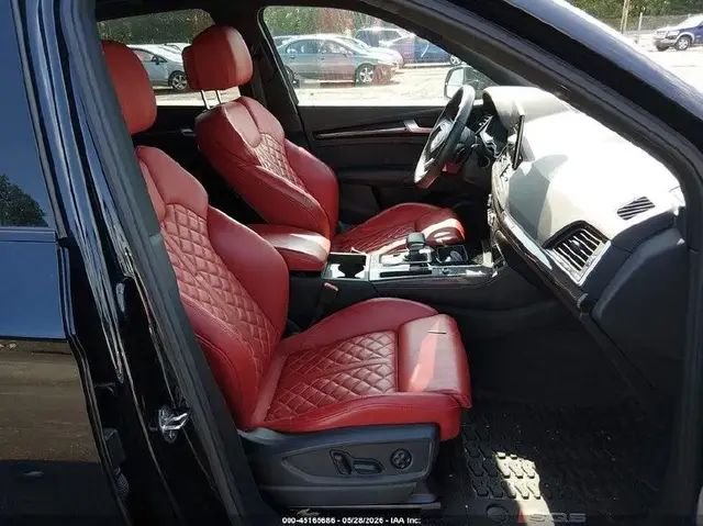 AUDI SQ5 PREMIUM PLUS 2023