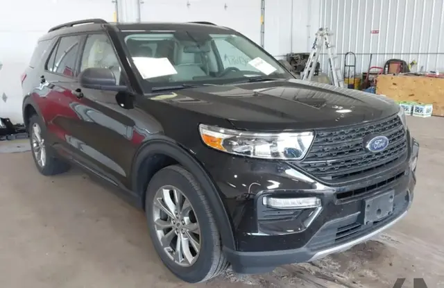 FORD EXPLORER XLT 2022