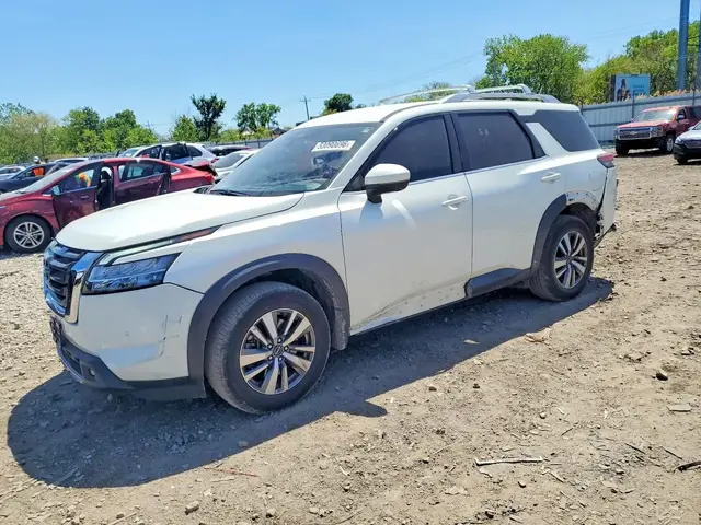 NISSAN PATHFINDER SL 2022