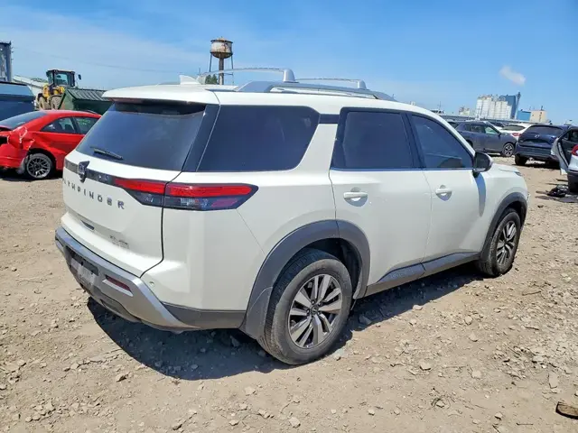 NISSAN PATHFINDER SL 2022