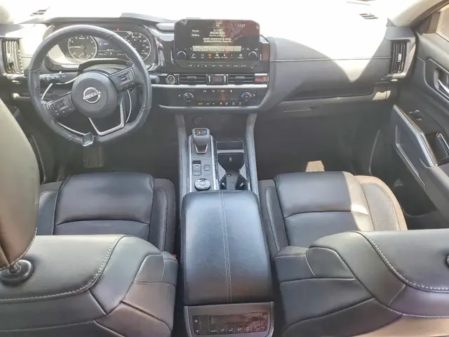 NISSAN PATHFINDER SL 2022