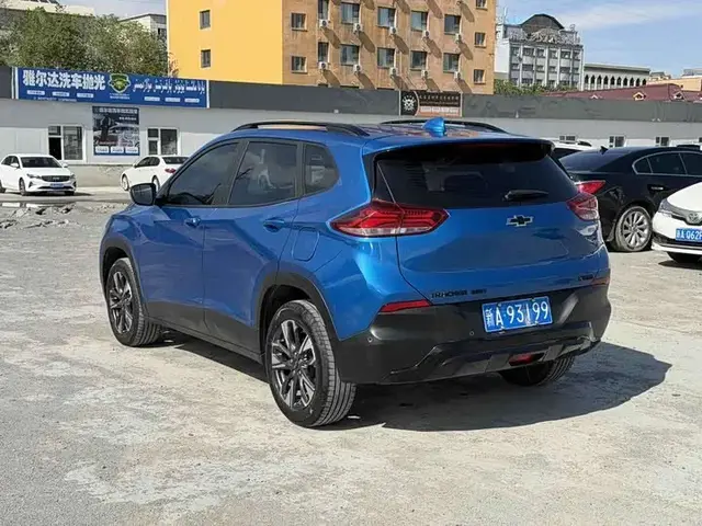 CHEVROLET TRACKER 2023
