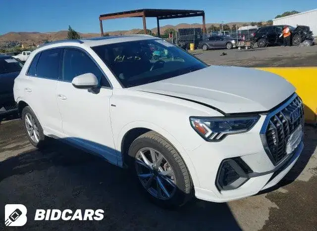 AUDI Q3 PREMIUM 45 TFSI S LINE QUATTRO TIPTRONIC 2024