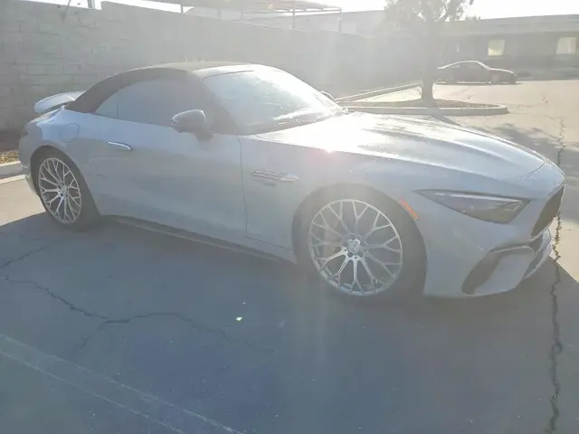 MERCEDES-BENZ SL 63 AMG 2022