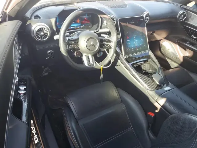 MERCEDES-BENZ SL 63 AMG 2022