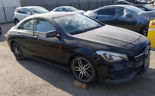 MERCEDES-BENZ CLA 250 2019