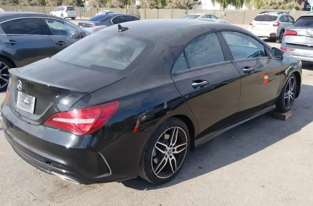 MERCEDES-BENZ CLA 250 2019