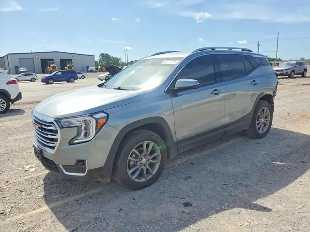 GMC TERRAIN SLT 2024
