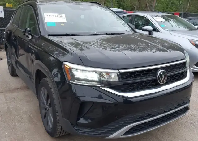 VOLKSWAGEN TAOS 2023