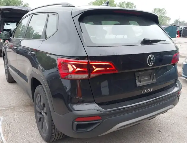 VOLKSWAGEN TAOS 2023