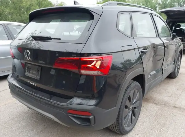 VOLKSWAGEN TAOS 2023