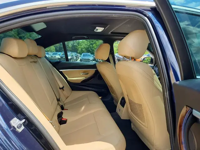BMW 330 XI 2017
