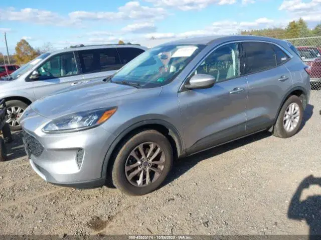 FORD ESCAPE SE 2021
