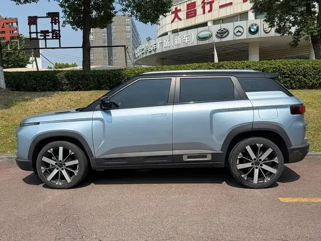 GEELY ICON 2023
