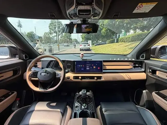 GEELY ICON 2023