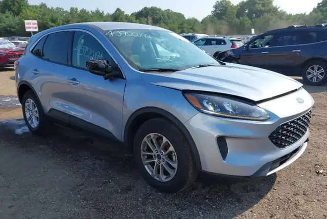 FORD ESCAPE SE 2022
