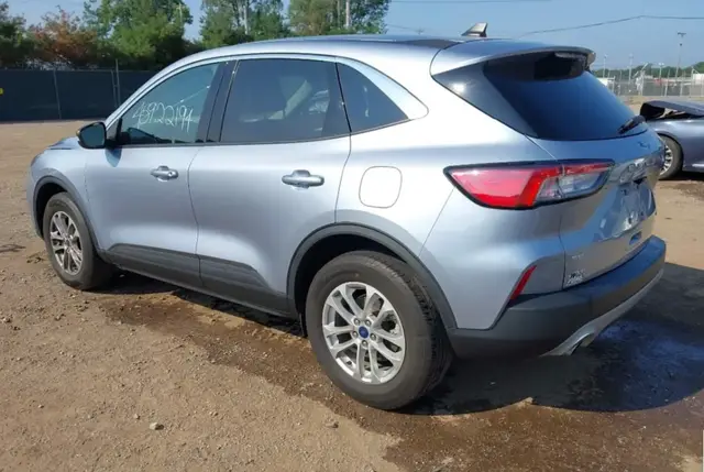 FORD ESCAPE SE 2022