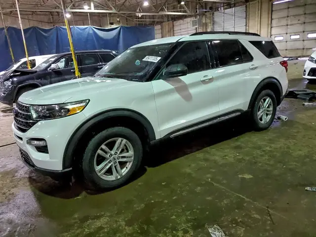 FORD EXPLORER XLT 2021