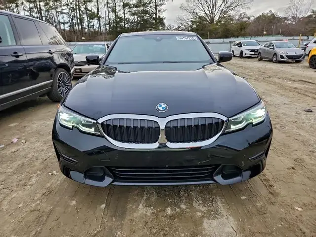 BMW 330XI 2021