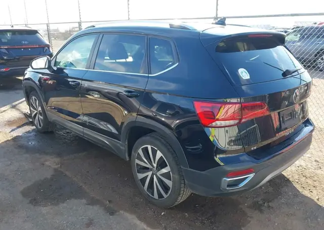 VOLKSWAGEN TAOS 2022