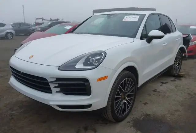 PORSCHE CAYENNE PLATINUM EDITION 2023