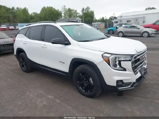 GMC TERRAIN AWD AT4 2023