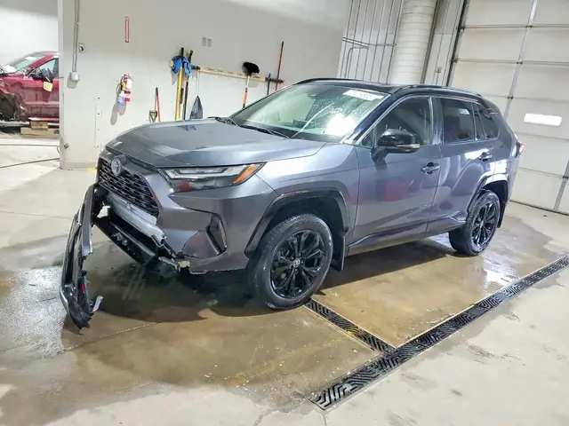 TOYOTA RAV4 HYBRID XSE 2022