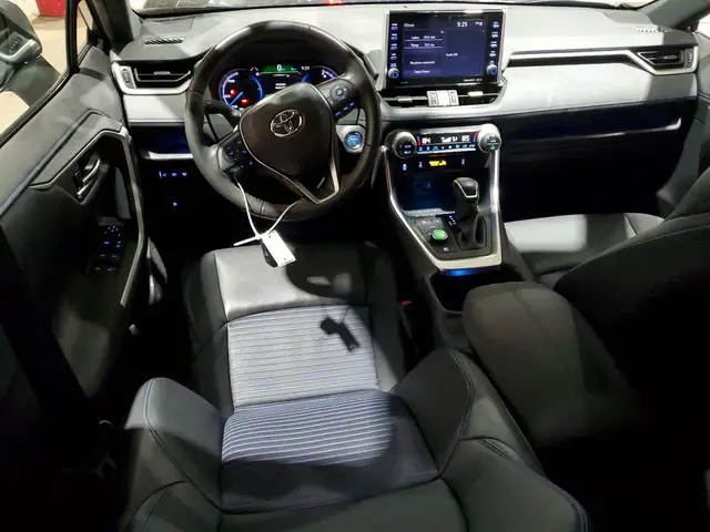 TOYOTA RAV4 HYBRID XSE 2022