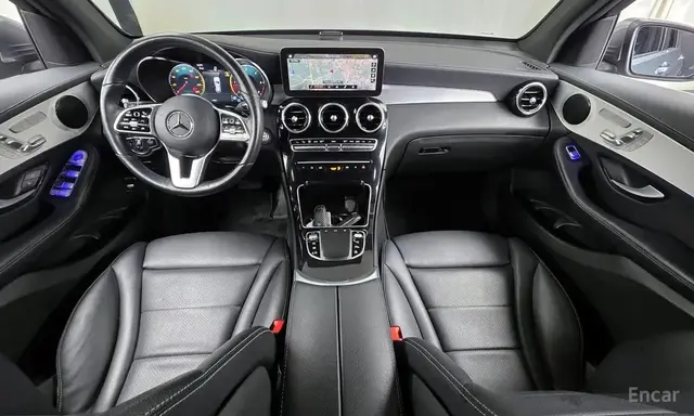 MERCEDES-BENZ GLC220D 2022