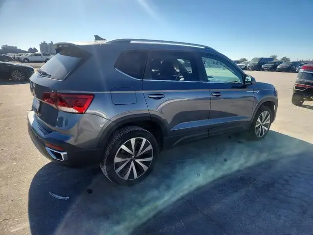 VOLKSWAGEN TAOS SE 2022