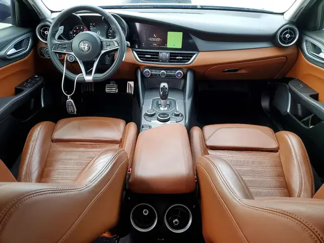 ALFA ROMEO GIULIA TI Q4 2017