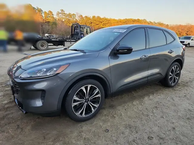FORD ESCAPE SE 2022
