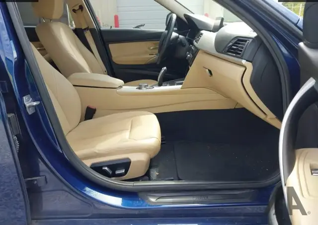 BMW 320I XDRIVE 2018