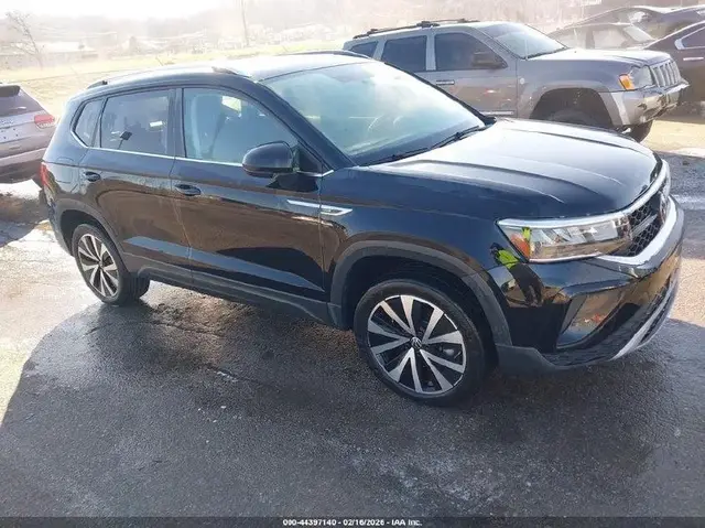 VOLKSWAGEN TAOS SE 2022