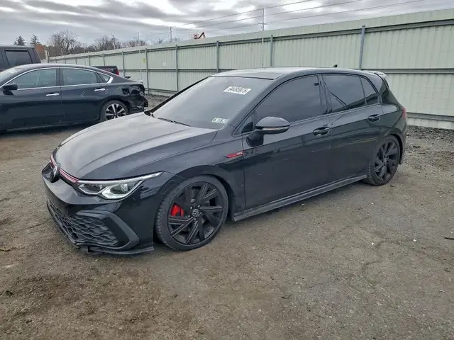 VOLKSWAGEN GTI SE 2023
