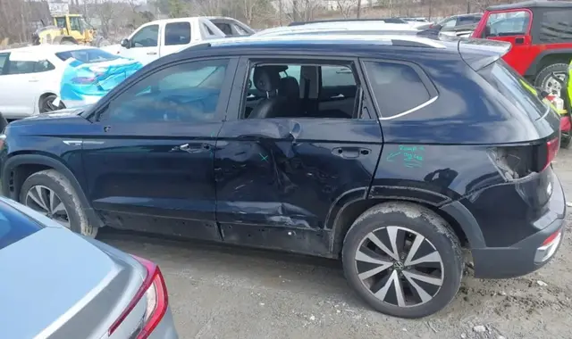 VOLKSWAGEN TAOS 2022