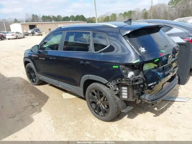 VOLKSWAGEN TAOS 2022