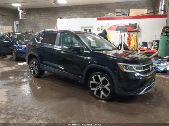 VOLKSWAGEN TAOS 2022