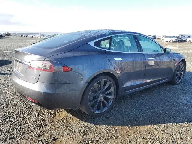 TESLA MODEL S 2018