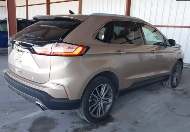 FORD EDGE TITANIUM 2021