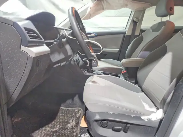 VOLKSWAGEN TAOS SE 2023