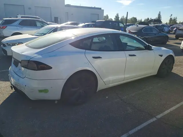 TESLA MODEL S 2022